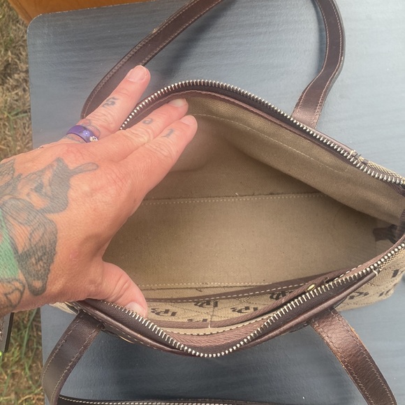 Hand bag - Picture 3 of 3